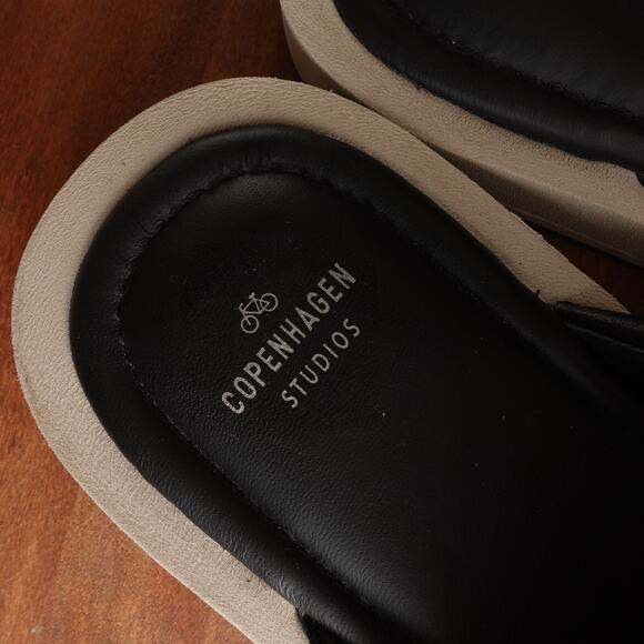 Copenhagen Studios Sandals WMS SZ EU 39 US 8 BLK Leather Criss Cross Slide Shoes - Picture 7 of 11